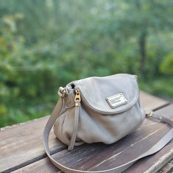 Marc by Marc Jacobs Solid Leather Crossbody Zip Flap Bag, Pre-owned - Picture 3 of 13